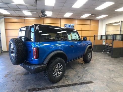 New 2025 Ford Bronco Badlands image 7