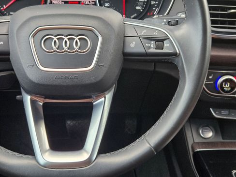 Used 2022 Audi Q5 2.0T Premium w/ Convenience Package image 22