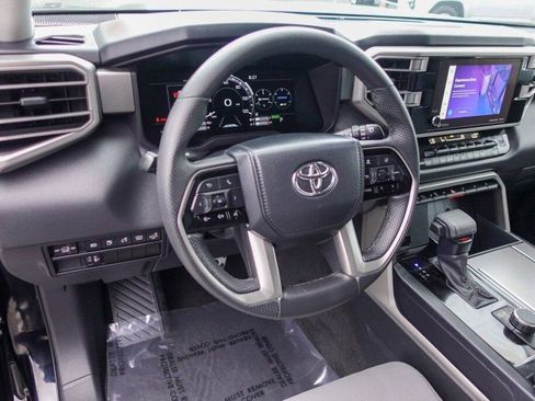 Certified 2023 Toyota Sequoia SR5 image 10