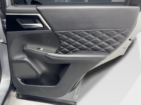 Used 2022 Mitsubishi Outlander SEL FWD image 46