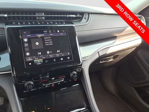 Used 2023 Jeep Grand Cherokee L Laredo AWD/4WD image 24