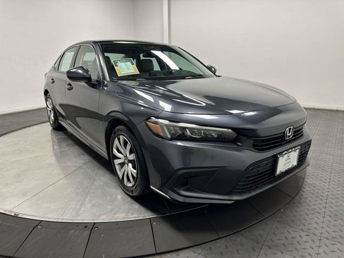 Certified 2022 Honda Civic LX image 2