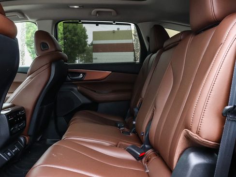 Used 2023 Acura MDX SH-AWD w/ Technology Package image 20
