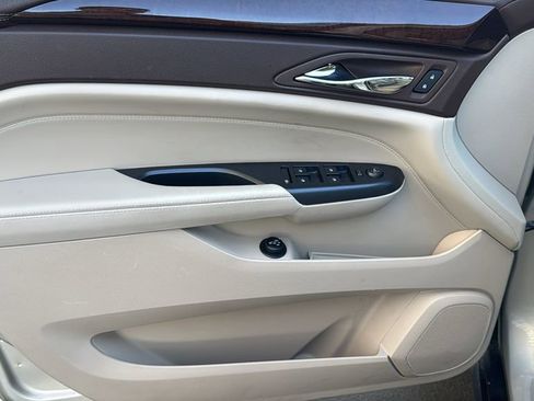 Used 2013 Cadillac SRX Luxury w/ Driver Awareness Package image 18