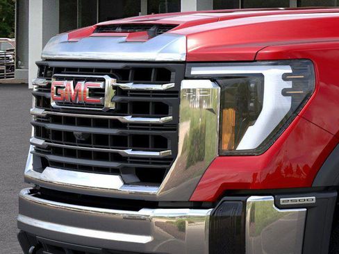 New 2026 GMC Sierra 2500 SLT image 13