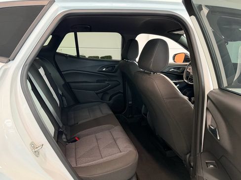 Used 2024 Chevrolet Trax RS w/ Driver Confidence Package FWD image 13