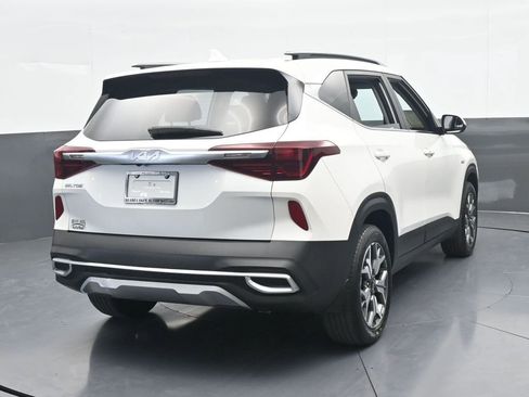 Used 2023 Kia Seltos EX image 5