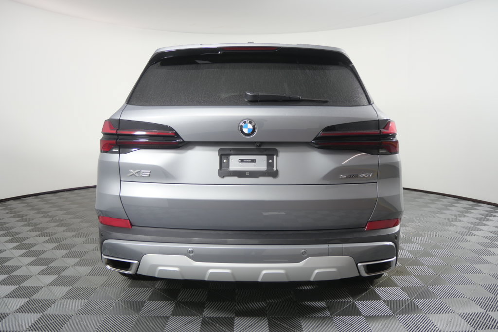 Certified 2026 BMW X5 sDrive40i RWD image 5