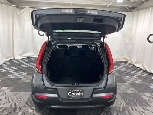 Used 2022 Kia Soul LX w/ Technology Package image 16