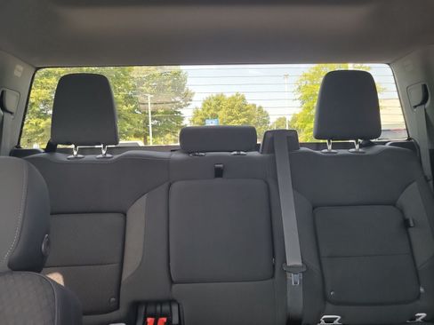 Used 2022 Chevrolet Silverado 1500 RST AWD/4WD image 22