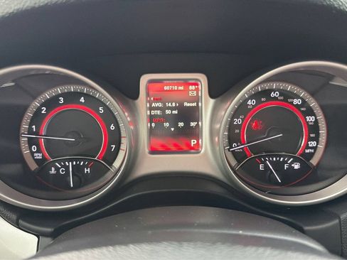 Used 2020 Dodge Journey SE w/ SE Popular Equipment Group FWD image 15