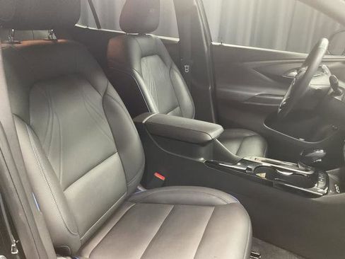 Used 2024 Buick Envista Sport Touring w/ Convenience I Package image 15