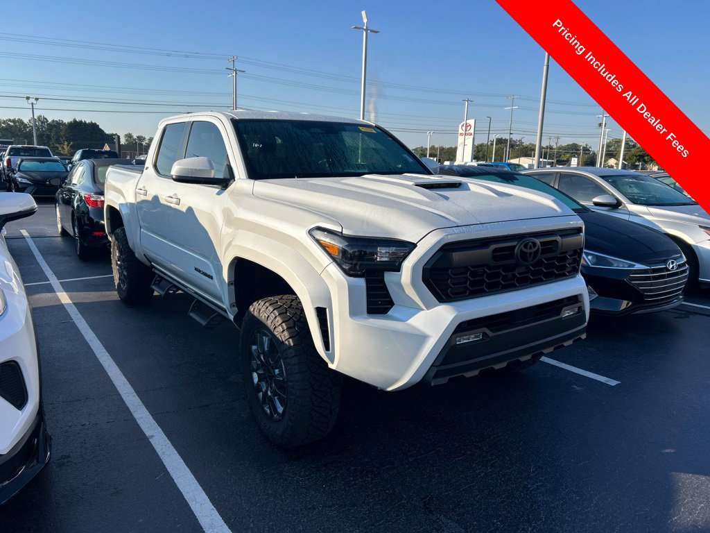 Used 2025 Toyota Tacoma TRD Sport AWD/4WD image 1