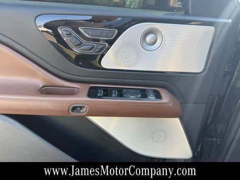 Used 2021 Lincoln Aviator Grand Touring w/ Equipment Group 302A AWD/4WD image 10