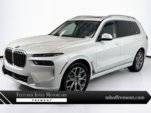 Used 2023 BMW X7 xDrive40i image 1