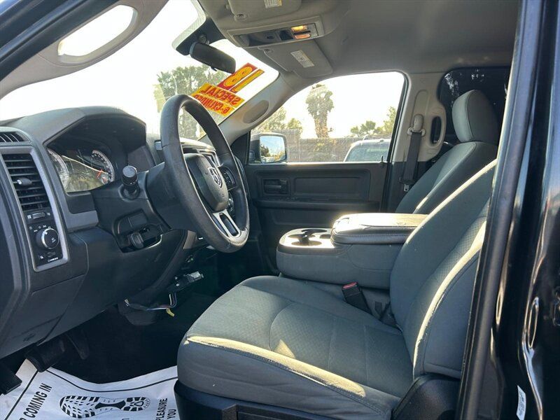 Used 2018 RAM 1500 Express RWD image 27