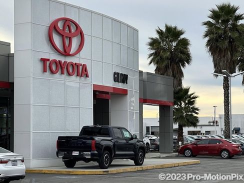 Used 2021 RAM 1500 Limited image 32