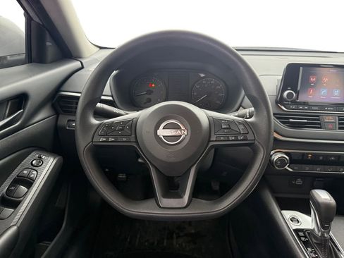 Used 2023 Nissan Altima 2.5 S image 12