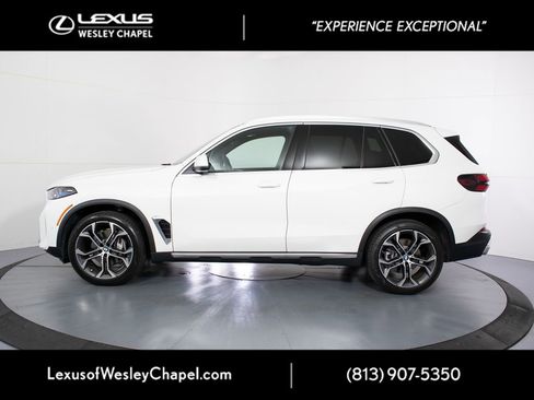 Used 2026 BMW X5 xDrive40i w/ Premium Package AWD/4WD image 10