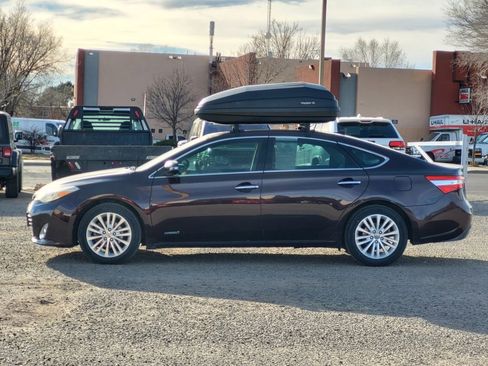 Used 2013 Toyota Avalon Limited image 4