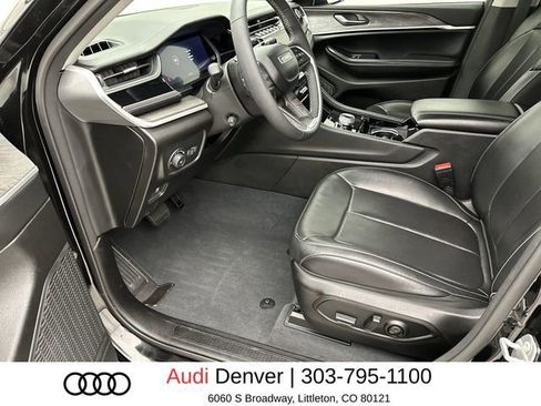 Used 2023 Jeep Grand Cherokee L Limited w/ Luxury Tech Group II AWD/4WD image 11