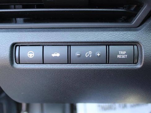Used 2020 Nissan Altima 2.5 SL FWD image 17