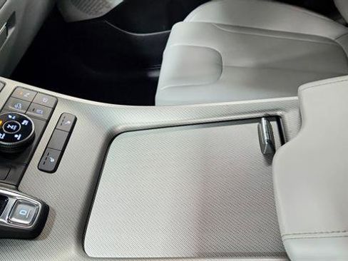 Used 2024 Hyundai Palisade SEL image 16