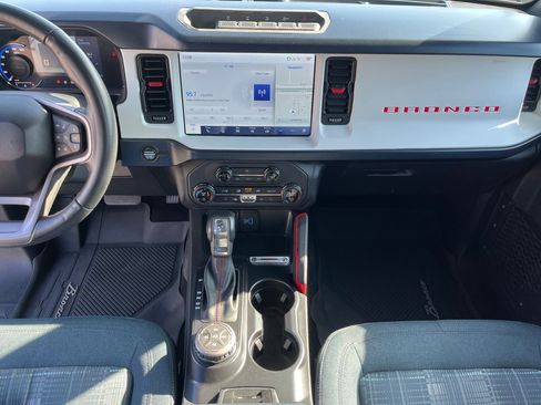 Used 2024 Ford Bronco Heritage Edition image 29