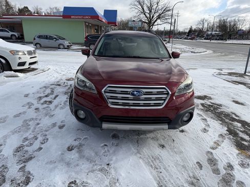 Used 2015 Subaru Outback 2.5i Limited image 4