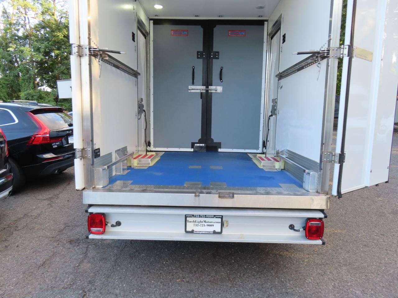 Used 2023 Ford E-350 and Econoline 350 Super Duty w/ Power Windows & Locks Group RWD image 27