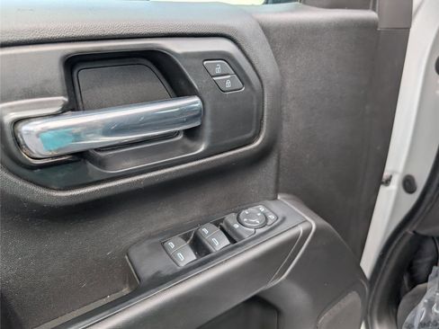 Used 2022 Chevrolet Silverado 1500 Custom image 15