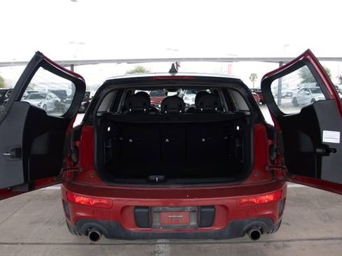 Used 2018 MINI Cooper Clubman S image 32