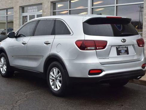 Used 2019 Kia Sorento LX image 6