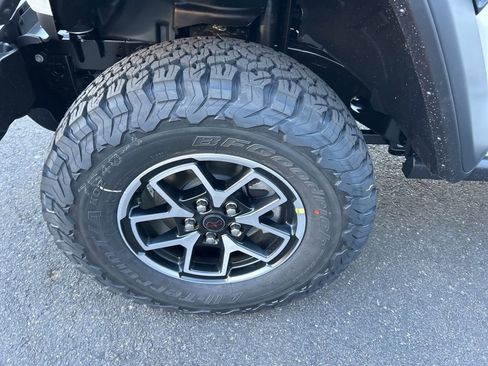 New 2026 Jeep Wrangler Unlimited Rubicon w/ Safety Group image 14