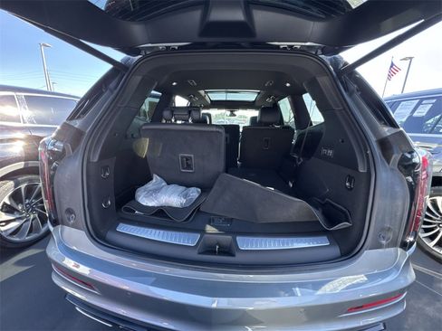 Used 2024 Cadillac XT6 Sport image 31