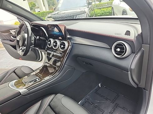 Used 2021 Mercedes-Benz GLC 43 AMG 4MATIC image 24