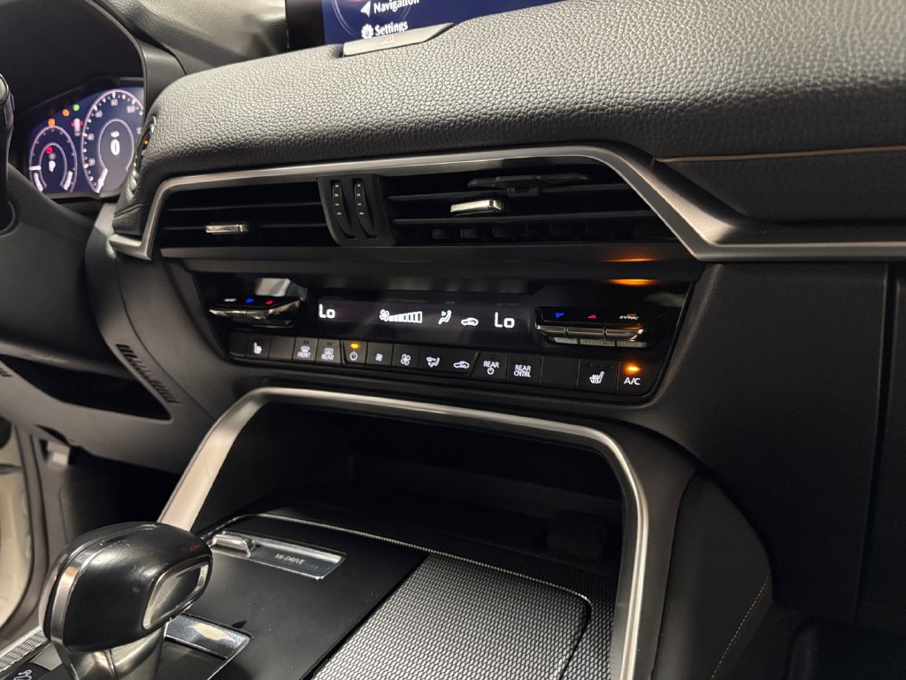 Used 2024 MAZDA CX-90 Plug-In Hybrid w/ Preferred AWD/4WD image 54