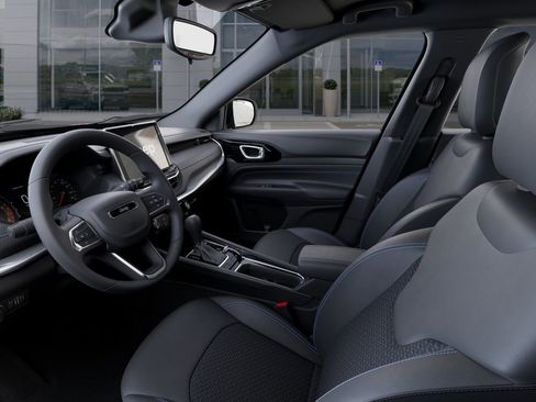 New 2026 Jeep Compass Latitude image 22