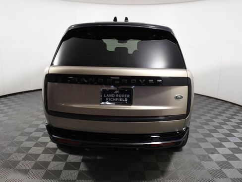 Used 2023 Land Rover Range Rover Long Wheelbase SE image 5
