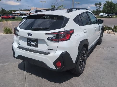 Used 2026 Subaru Crosstrek 2.5i Premium AWD/4WD image 8