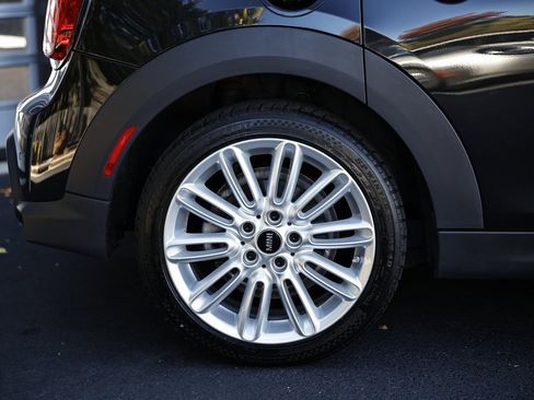 Used 2023 MINI Cooper S image 6