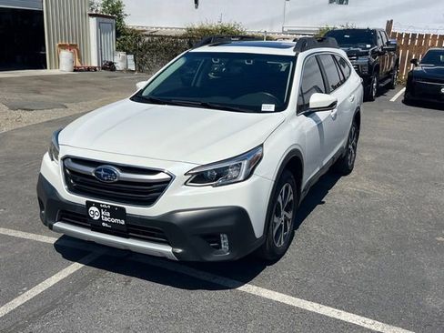 Used 2022 Subaru Outback Limited XT w/ Popular Package #2 AWD/4WD image 3