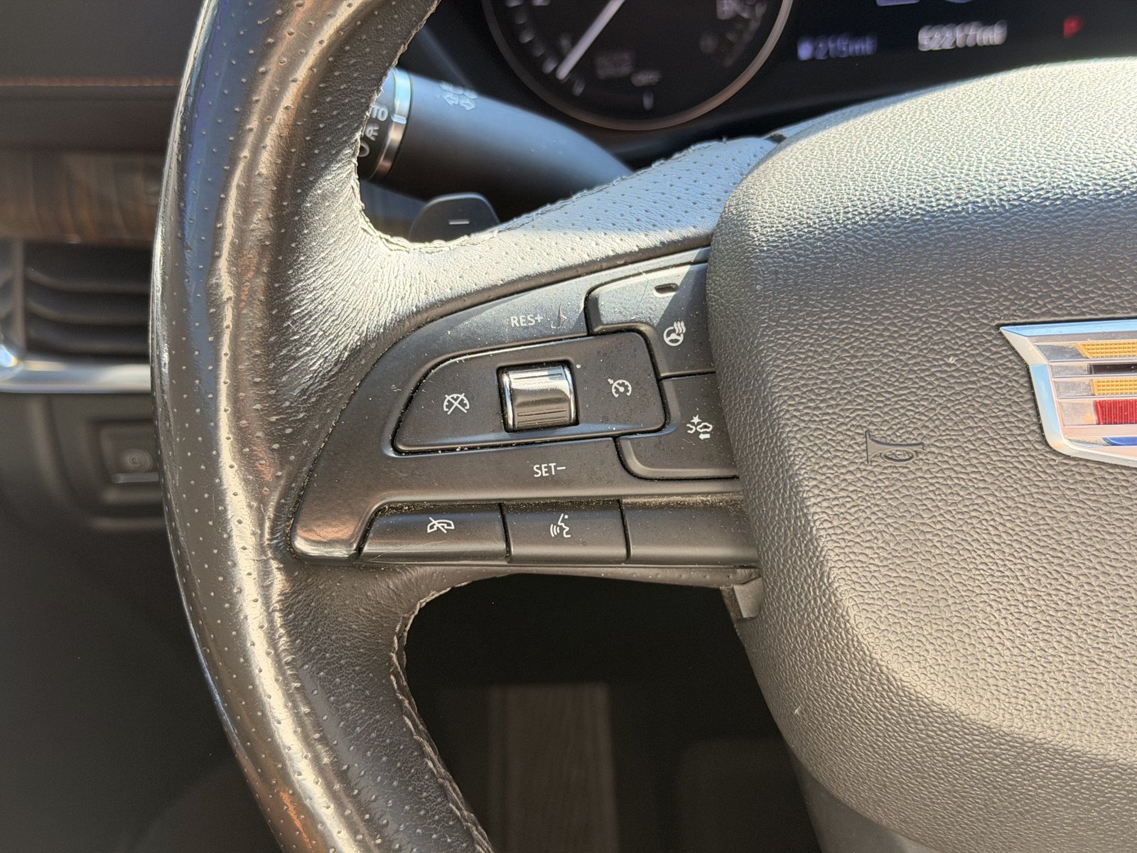 Used 2019 Cadillac XT4 Sport AWD/4WD image 19