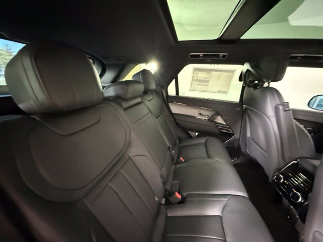 New 2026 Land Rover Range Rover Sport SE AWD/4WD image 39