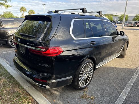 Used 2021 BMW X7 xDrive40i w/ Premium Package image 4
