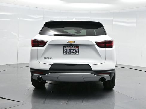 New 2025 Chevrolet Blazer LT w/ Convenience Package FWD image 49