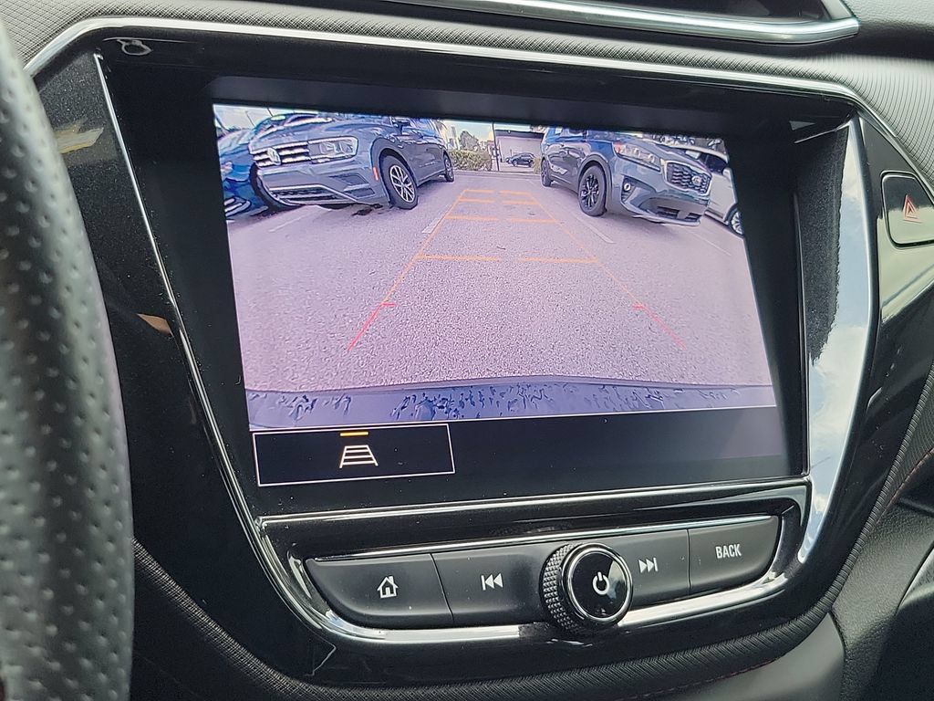 Used 2021 Chevrolet TrailBlazer RS w/ Sun and Liftgate Package FWD image 32