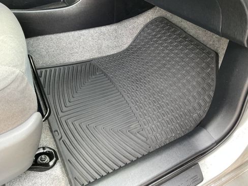 Used 2012 Toyota Prius Three image 34