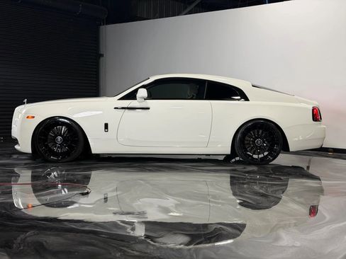 Used 2014 Rolls-Royce Wraith image 9