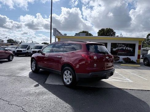 Used 2012 Chevrolet Traverse LT image 6